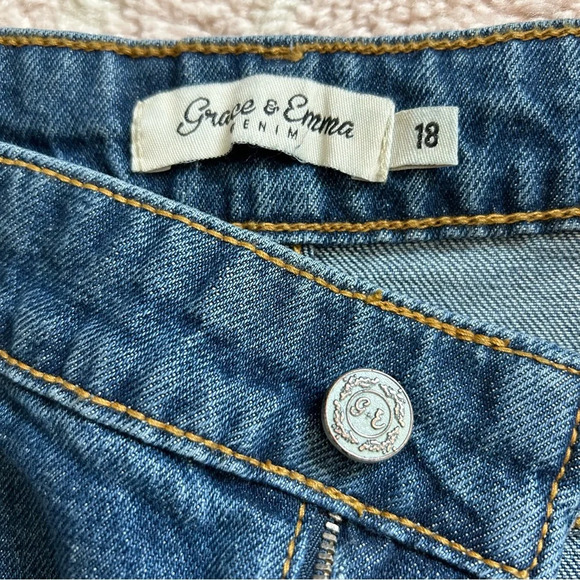 NWT Grace & Emma Mid Rise Chloe Straight Leg Distressed Denim Jeans Size 18 - Picture 7 of 14